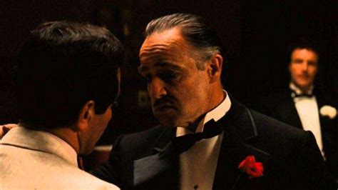 “The Godfather” Filmi: Sinema Tarihinin En İyi Yapımlarından Biri Mi?